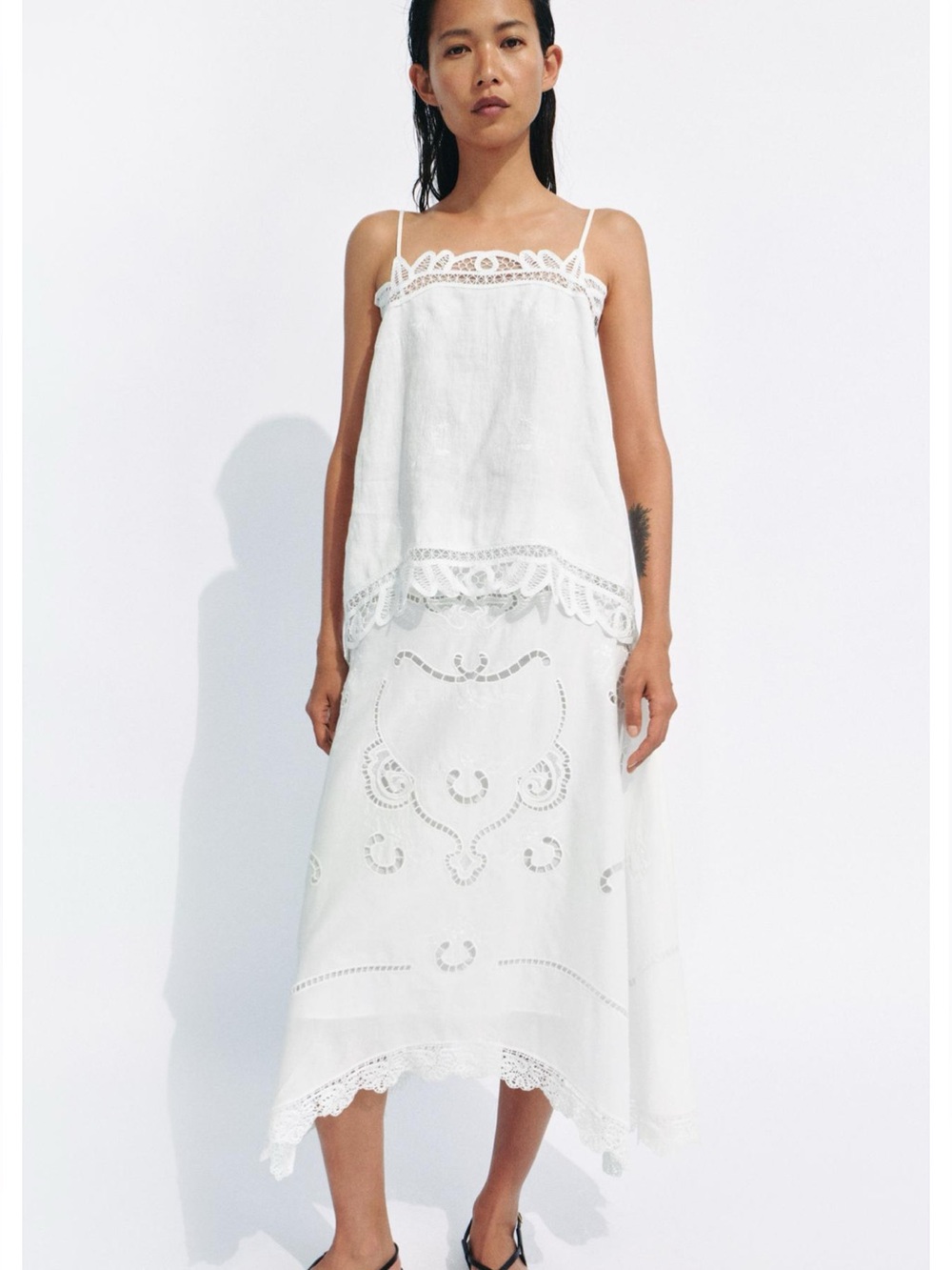Zara White Midi Embroidered Skirt